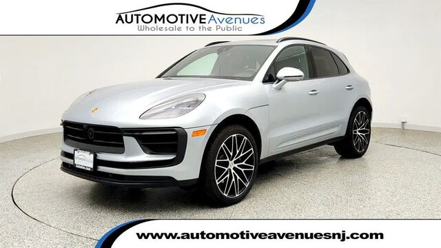 2025 Porsche Macan T