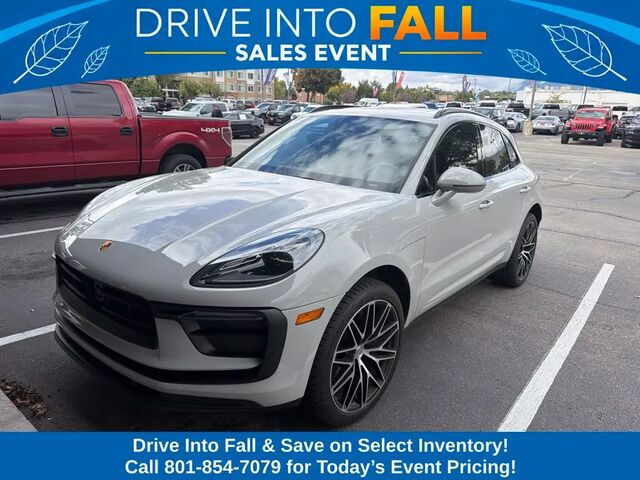 2023 Porsche Macan Base