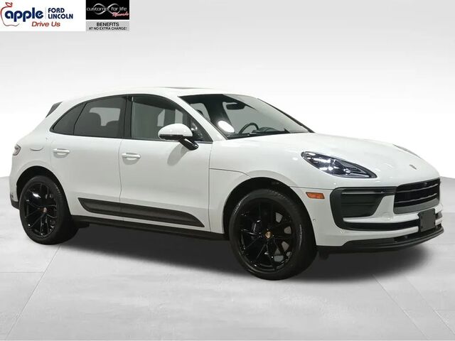 2022 Porsche Macan Base