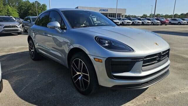2023 Porsche Macan Base