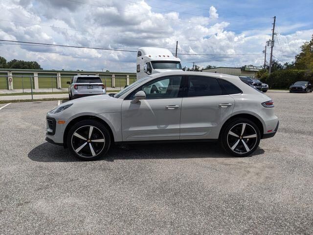 2023 Porsche Macan T