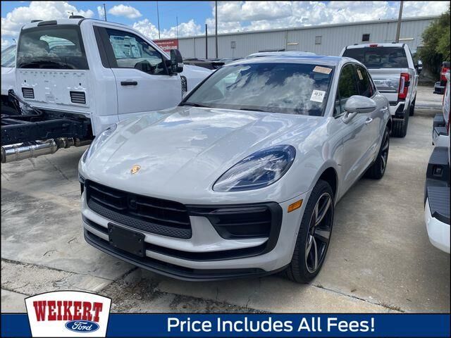 2023 Porsche Macan T
