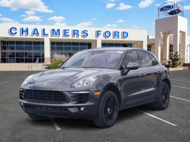 2017 Porsche Macan Base