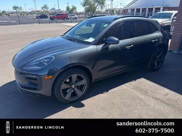 2023 Porsche Macan T