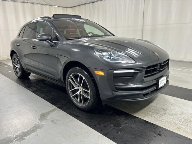 2026 Porsche Macan Base
