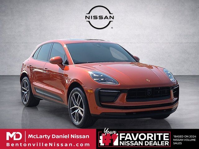 2023 Porsche Macan T