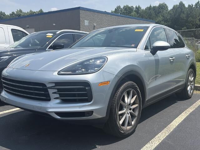 2020 Porsche Cayenne Base — photo 1 of 25