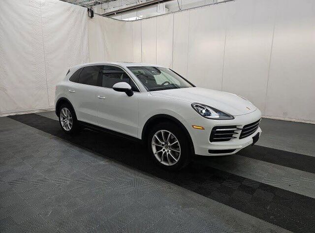 2023 Porsche Cayenne Base