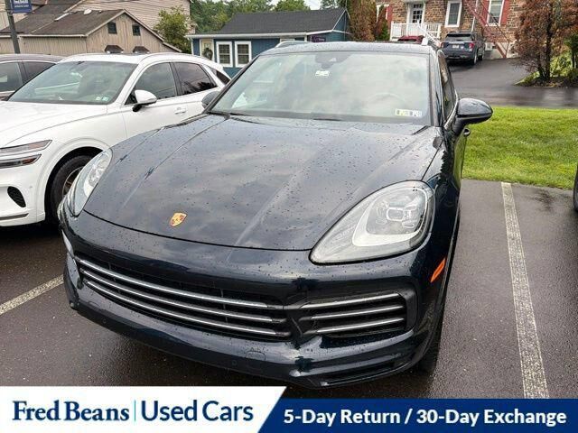 2020 Porsche Cayenne Base — photo 1 of 43