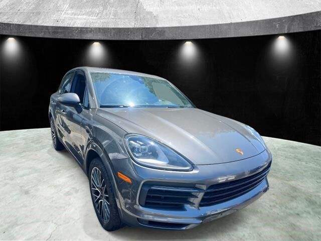 2023 Porsche Cayenne Base — photo 1 of 26