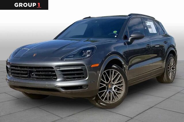 2022 Porsche Cayenne Base