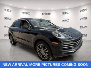 2023 Porsche Cayenne Platinum Edition