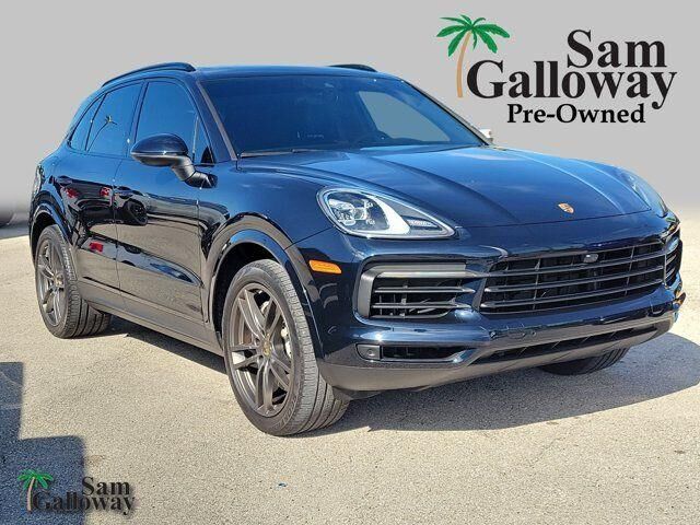 2023 Porsche Cayenne Base