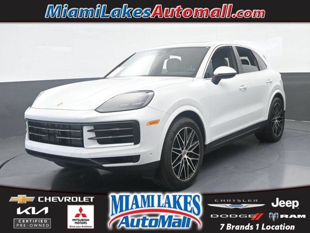 2025 Porsche Cayenne Base