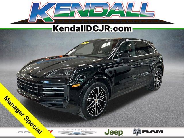 2025 Porsche Cayenne Base