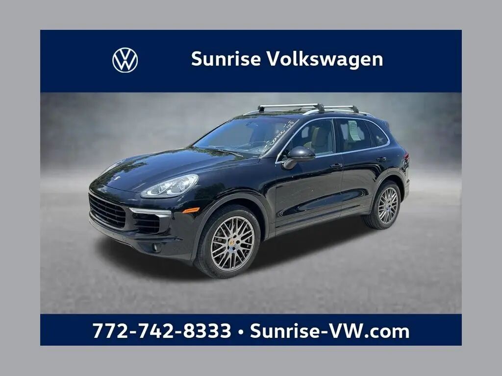 2017 Porsche Cayenne S — photo 1 of 14