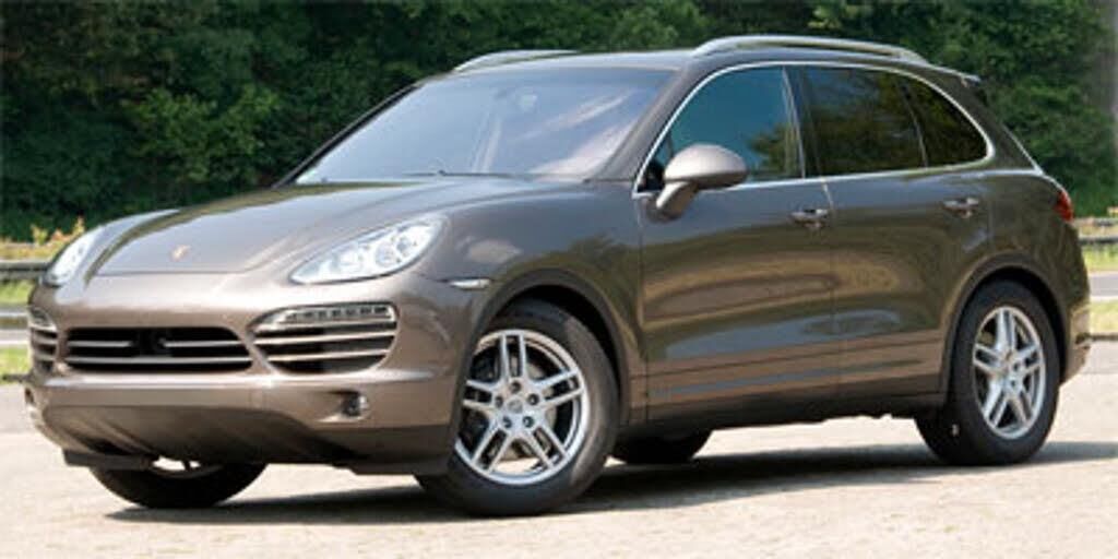 2011 Porsche Cayenne S — photo 1 of 1