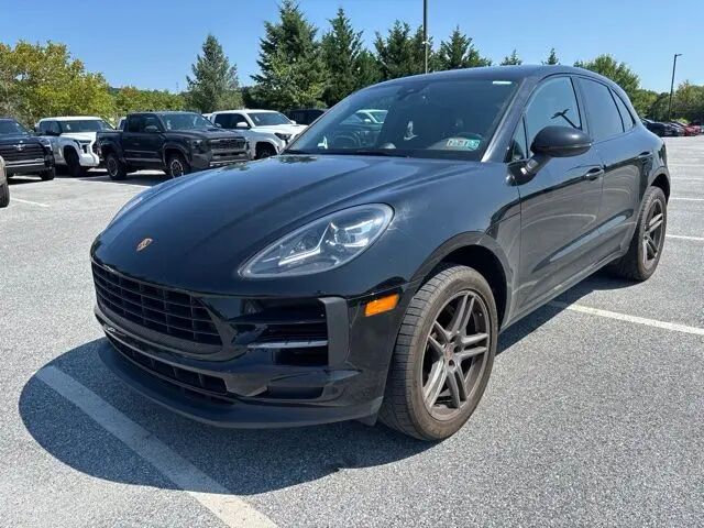 2020 Porsche Macan S — photo 1 of 30