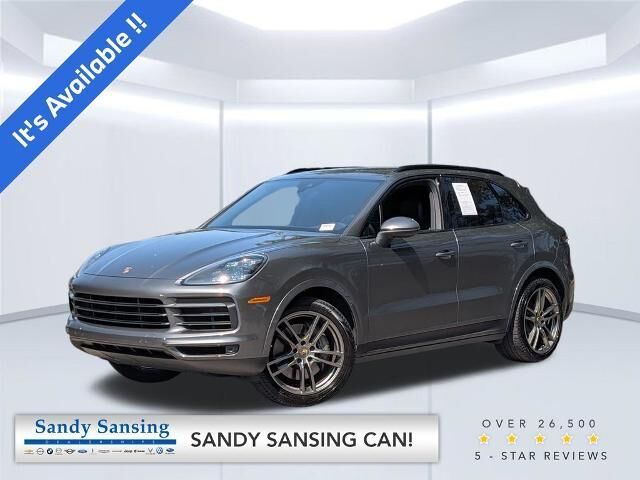 2020 Porsche Cayenne S — photo 1 of 10