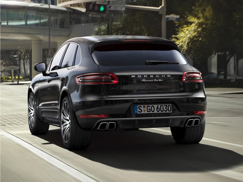 2017 Porsche Macan Turbo — photo 1 of 13