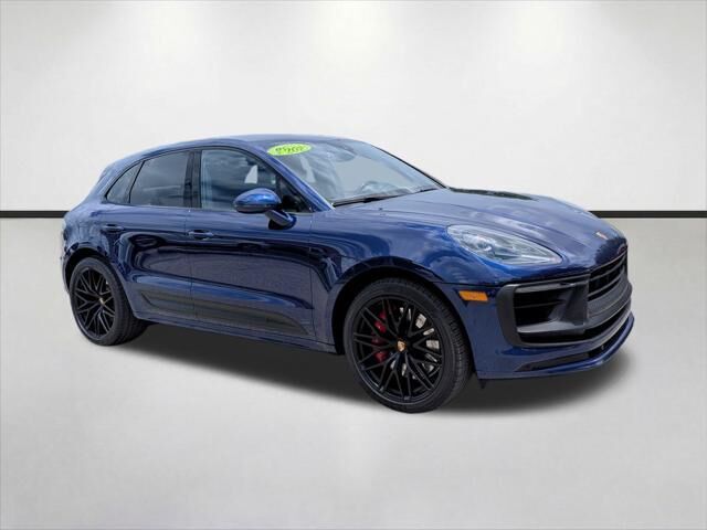 2022 Porsche Macan GTS — photo 1 of 13