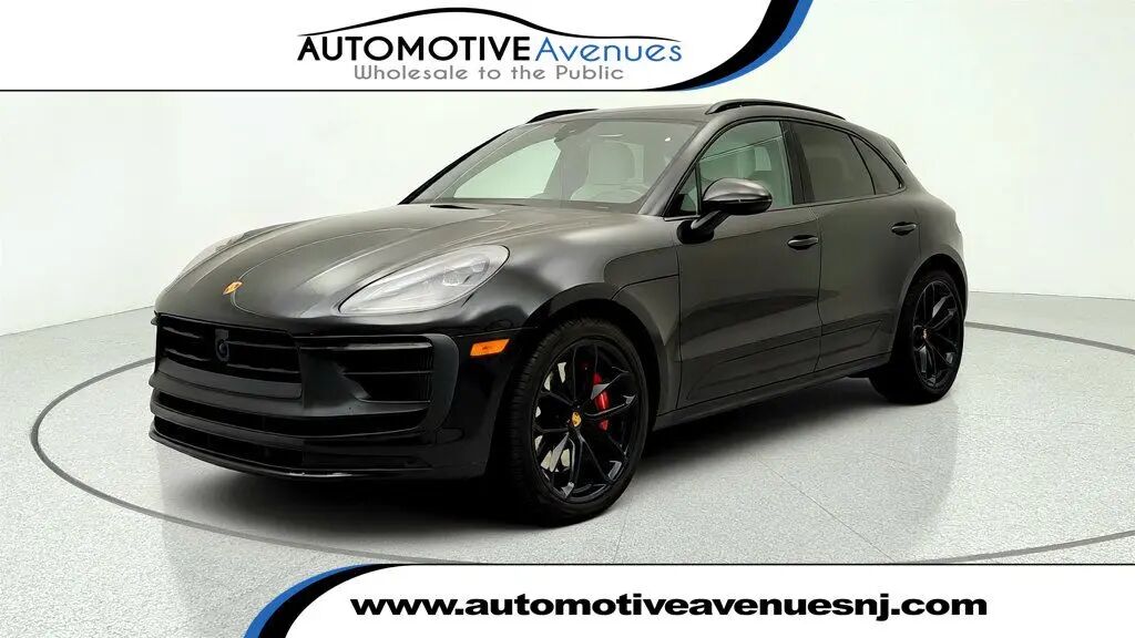 2024 Porsche Macan GTS — photo 1 of 26