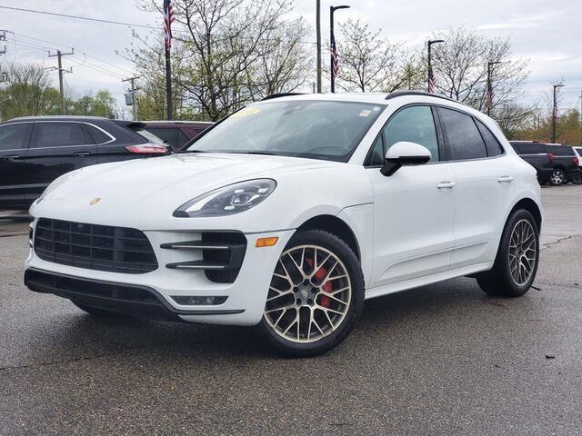 2018 Porsche Macan Turbo