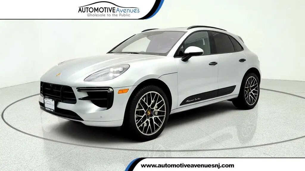 2020 Porsche Macan Turbo — photo 1 of 13