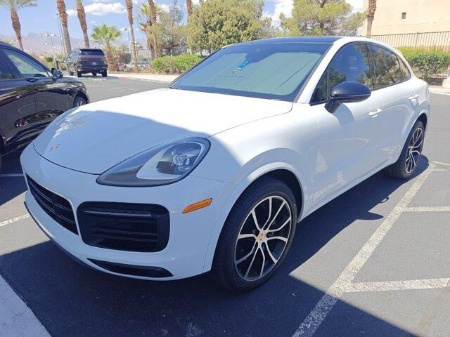 2022 Porsche Cayenne Coupe — photo 1 of 10