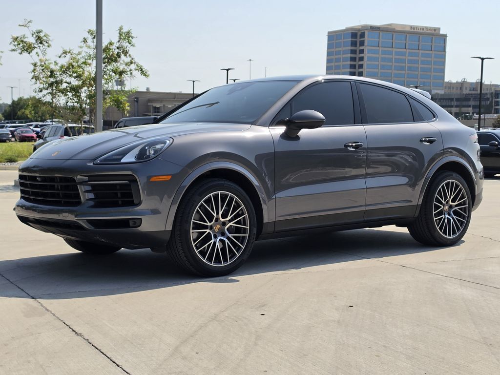 2023 Porsche Cayenne — photo 1 of 13
