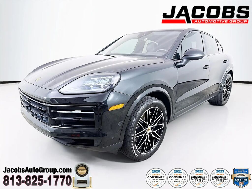2024 Porsche Cayenne Coupe — photo 1 of 13