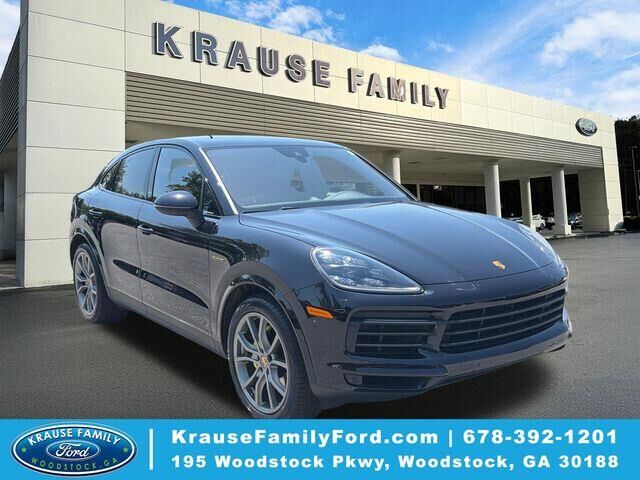 2022 Porsche Cayenne E-Hybrid Coupe — photo 1 of 27