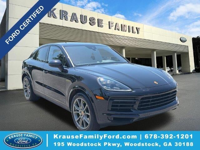 2022 Porsche Cayenne E-Hybrid Coupe