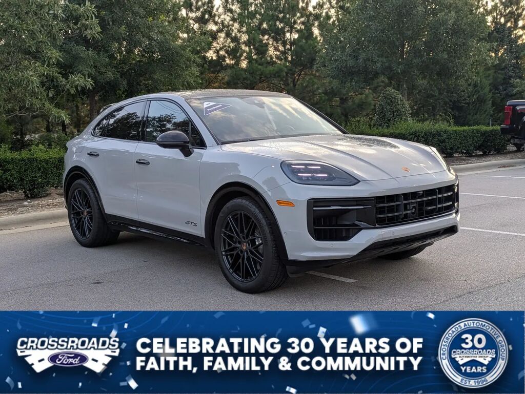 2025 Porsche Cayenne GTS Coupe — photo 1 of 15