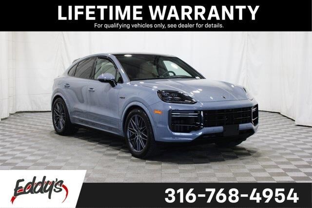 2025 Porsche Cayenne Turbo E-Hybrid Coupe