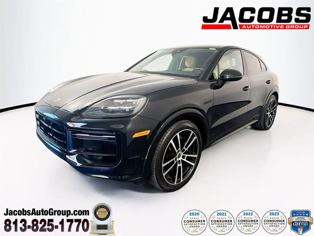 2025 Porsche Cayenne Turbo E-Hybrid Coupe — photo 1 of 13