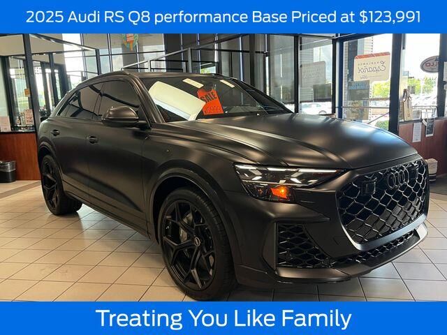 2025 Audi RS Q8 performance 4.0T quattro