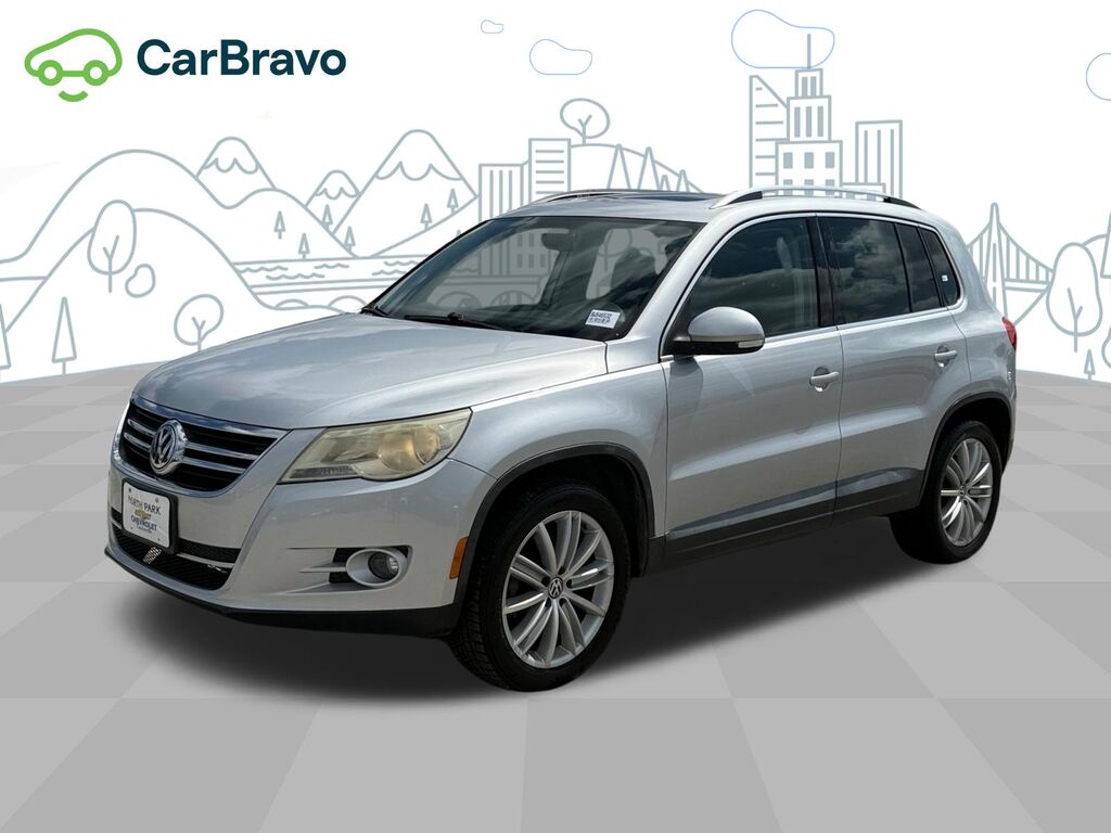 2011 Volkswagen Tiguan SE — photo 1 of 6