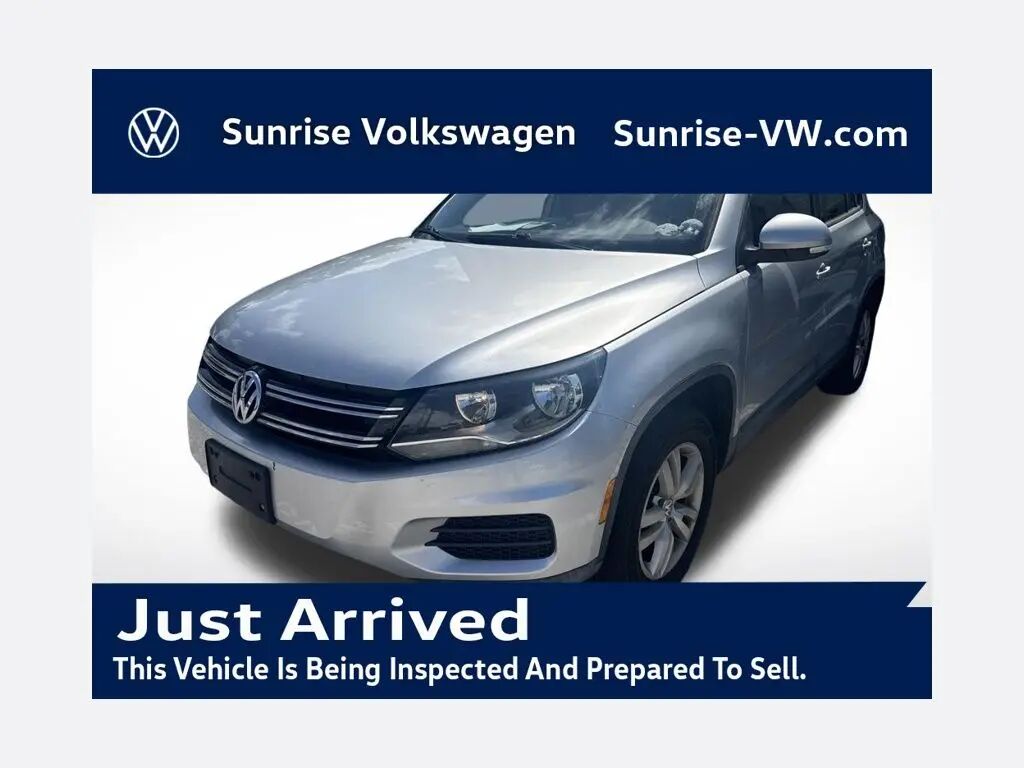 2016 Volkswagen Tiguan 2.0T S — photo 1 of 16