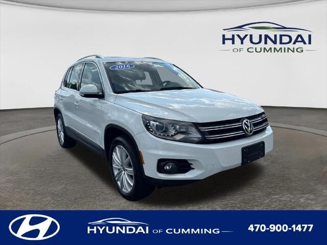 2016 Volkswagen Tiguan 2.0T S — photo 1 of 13