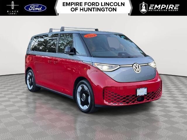 2025 Volkswagen ID. Buzz Pro S Plus 4Motion