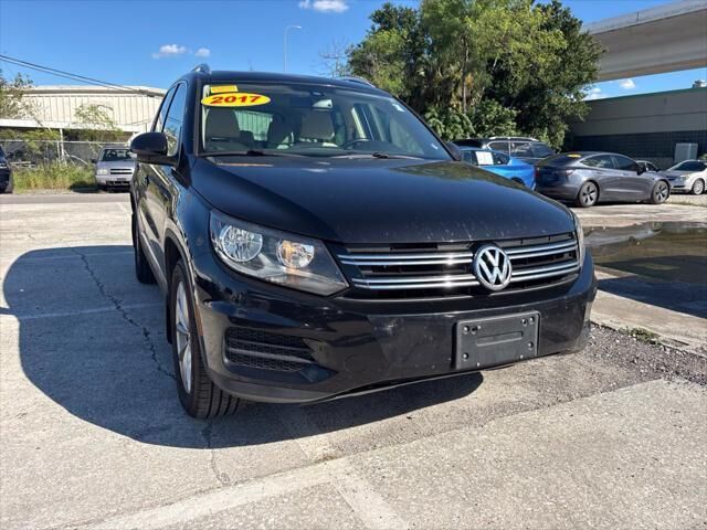 2017 Volkswagen Tiguan 2.0T Wolfsburg Edition 4Motion