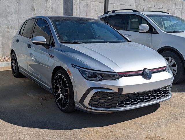 2022 Volkswagen Golf GTI 2.0T SE — photo 1 of 5