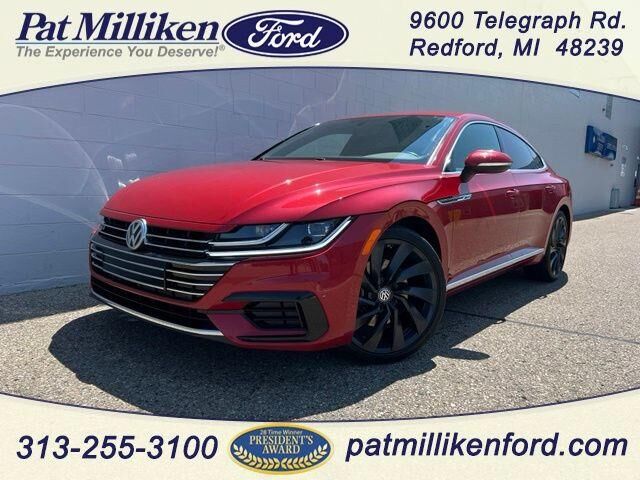 2019 Volkswagen Arteon SE R-Line — photo 1 of 2