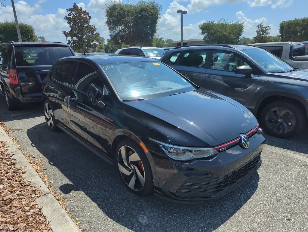 2024 Volkswagen Golf GTI S — photo 1 of 5