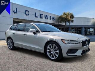 2020 Volvo V60 T5 Momentum