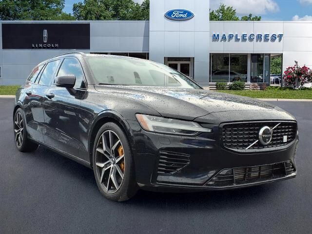 2024 Volvo V60 Recharge T8 Polestar Engineered — photo 1 of 43