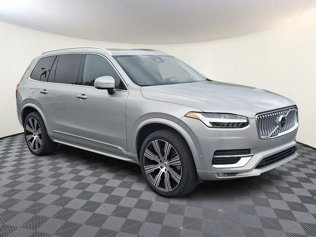 2023 Volvo XC90 B6 Ultimate Bright Theme 6P — photo 1 of 13