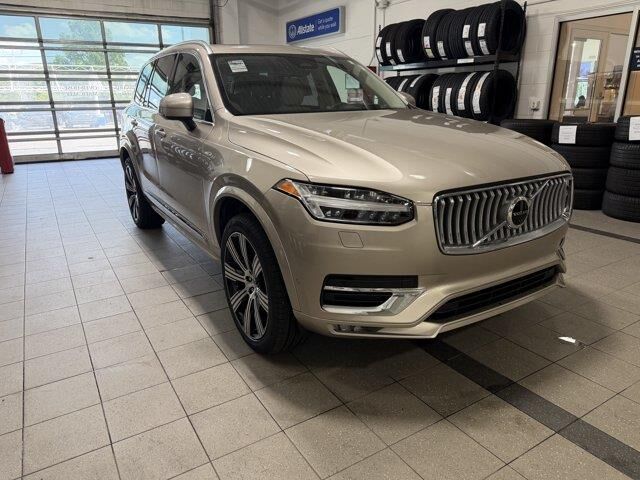 2023 Volvo XC90 B6 Ultimate Bright Theme 6P