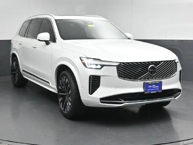 2025 Volvo XC90 B6 Plus Bright Theme 6P